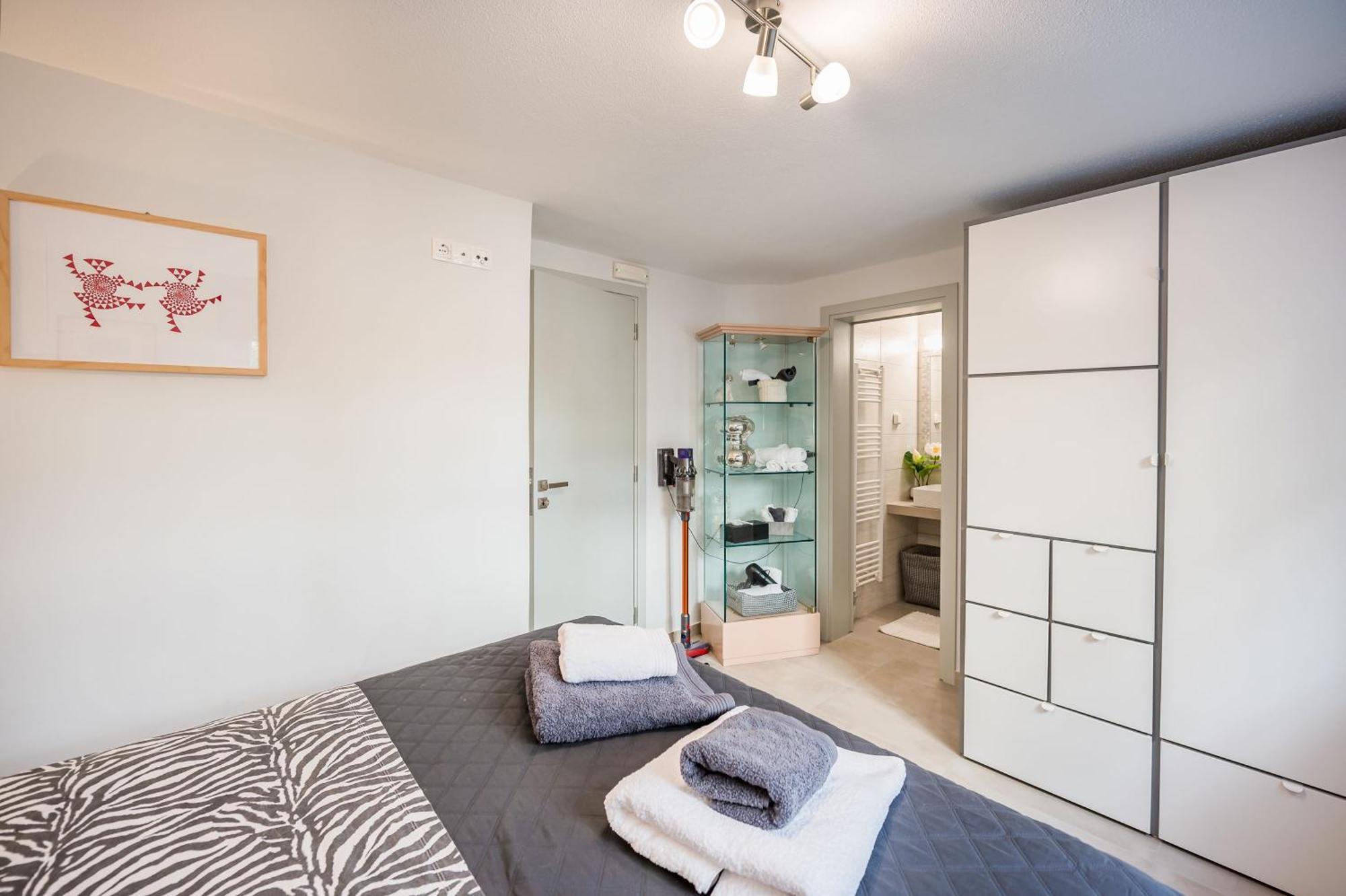 Glyfada'S Cosy Apartments Atenas Exterior foto