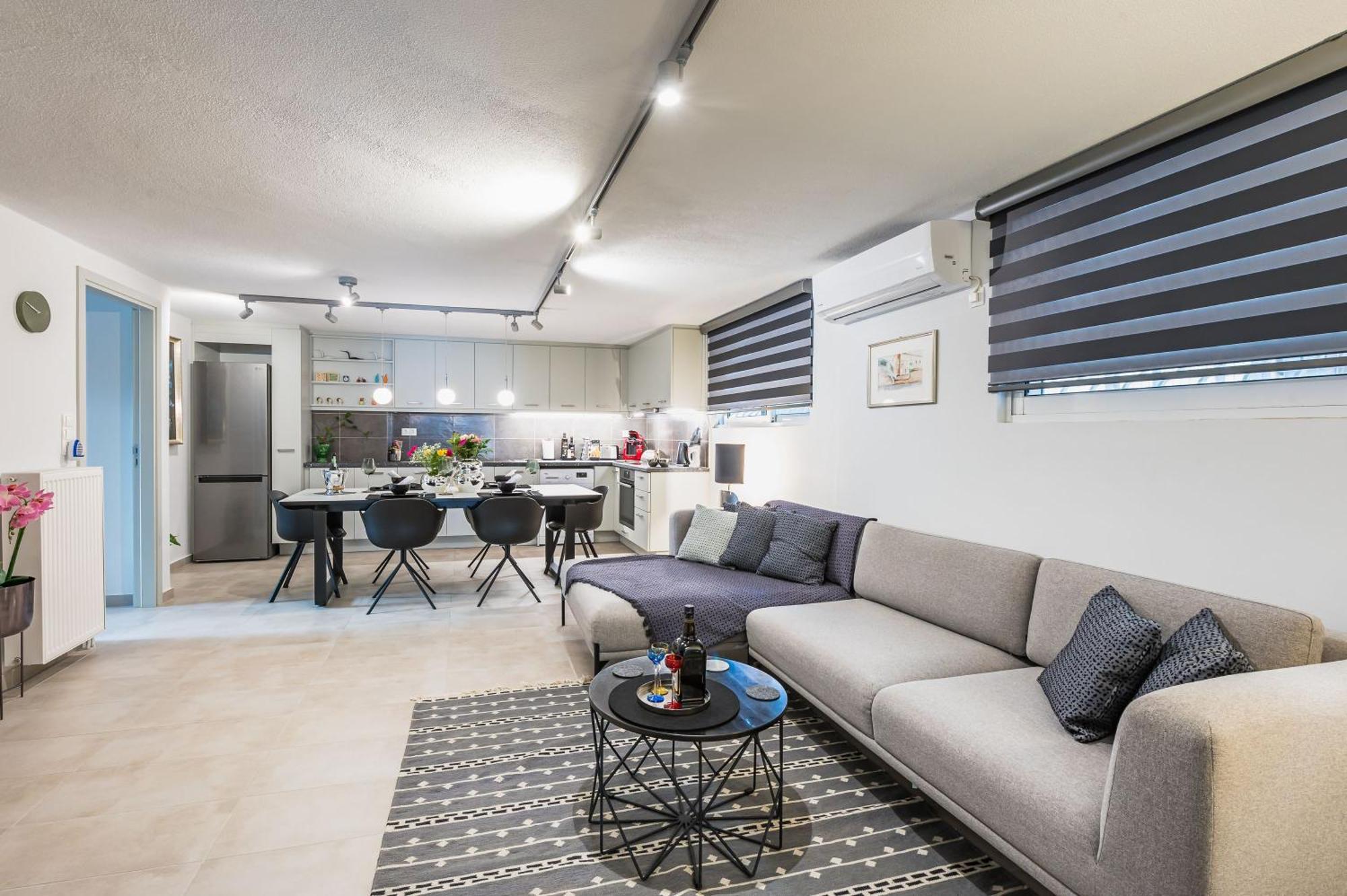 Glyfada'S Cosy Apartments Atenas Exterior foto